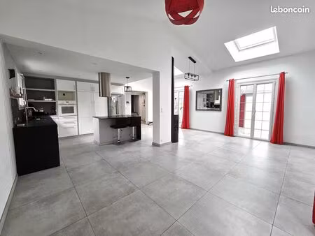 maison 6 pièces 119 m²