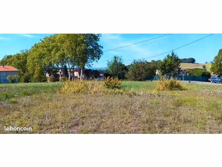 terrain 653 m² cadalen