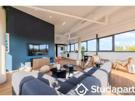 chambre 1 pièce 12 m²