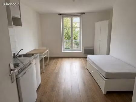 studio meublé rénové 15m2