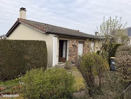 pavillon 5 pièces 93 m²