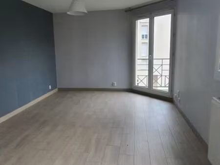 appartement 2 pièces - 40 m2 - préfecture grand centre