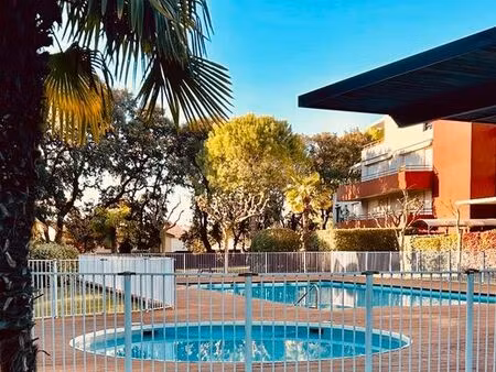 rez de jardin  terrasse et piscine
