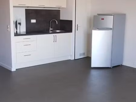 agréable f1 reims hôpital