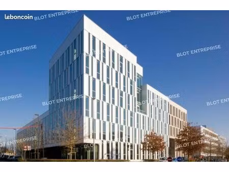 bureaux 252 m²