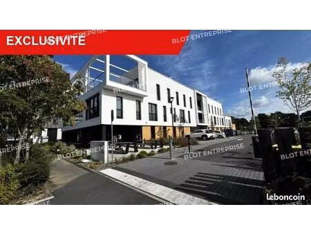 bureaux 286 m²