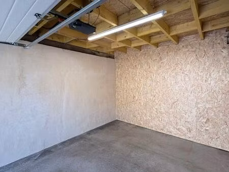 à louer – box de stockage / garage à taupont
