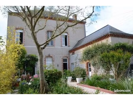 maison 7 pièces 218 m²