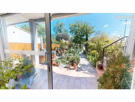 maison 9 pièces 290 m²