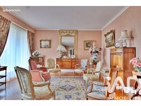 appartement 7 pièces 143 m²