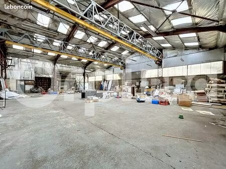 local d'activité 600 m²