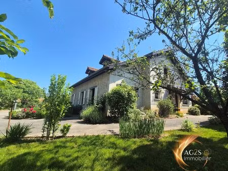 villa 7 pièces 210 m²