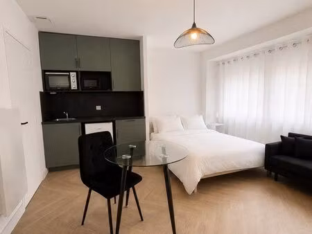 studio 21 m² meublé – hyper centre reims / barbâtre – investissement clé en main - rentabi