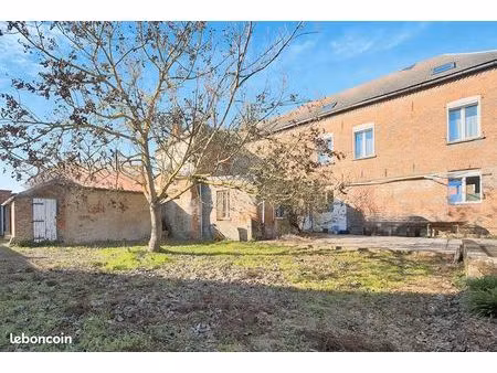 immeuble 8 pièces 253 m²