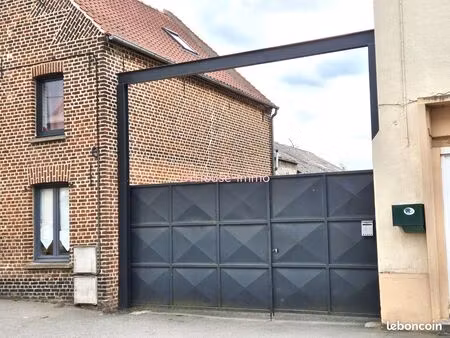 parking/box 318 m² wahagnies