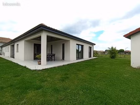 maison récente de 2021 de plain pied