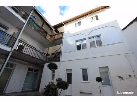 immeuble 9 pièces 267 m²