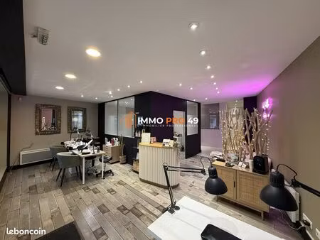 local commercial 85 m² cholet