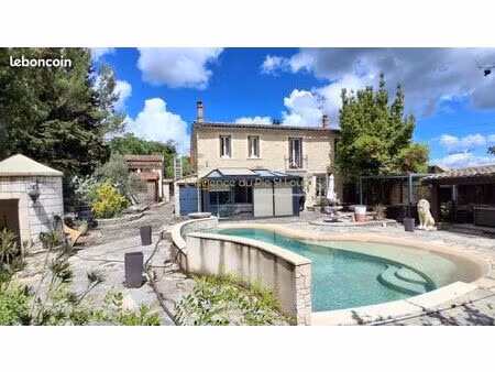 mas 11 pièces 316 m²