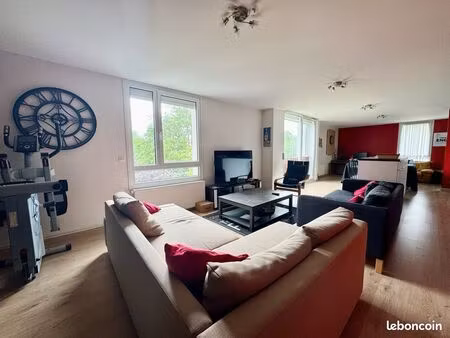 appartement 3 pièces 98 m²