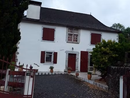 jolie maison de village