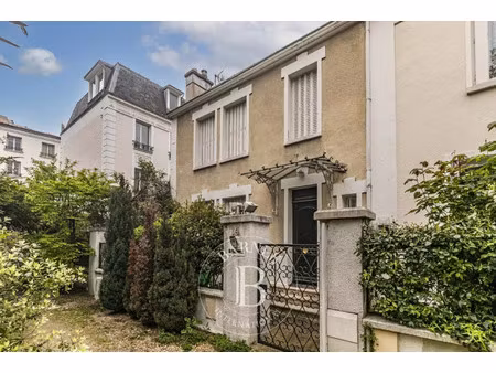 maison de luxe à vendre dans le quartier auteuil sud