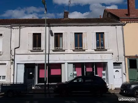immeuble 10 pièces 207 m²