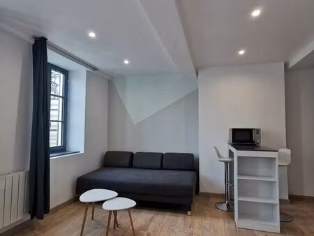 studio rénové meublé 26m2