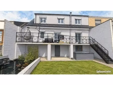 maison 6 pièces 105 m²