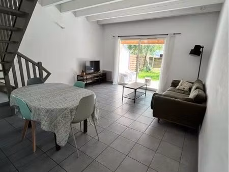 maison de ville meublee