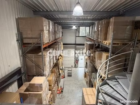 local d'activite 362 m² mery