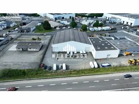 local d'activite 1300 m² la chapelle-saint-aubin
