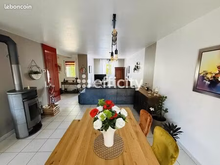 maison 5 pièces 105 m²