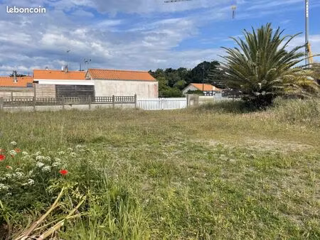 terrain 414 m² la plaine sur mer