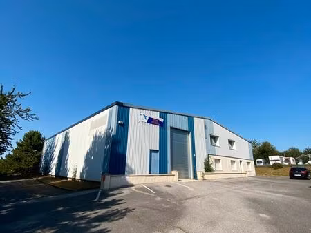 local d’activités / entrepôt avec bureaux – 760 m² – terrain 3 320 m²