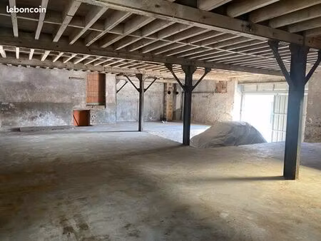 location de box et espaces de stockage