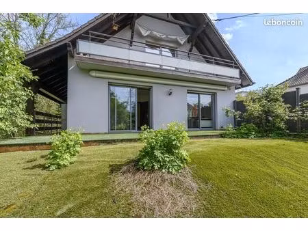 maison 12 pièces 280 m²