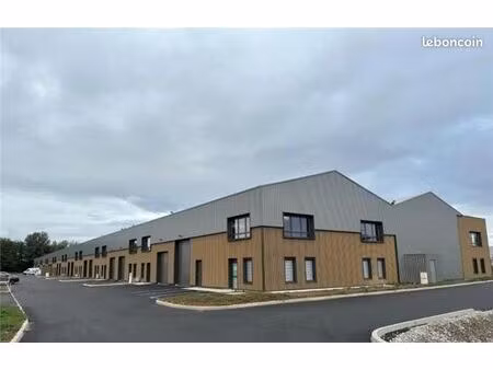 local d'activité avec bureau et entrepôt