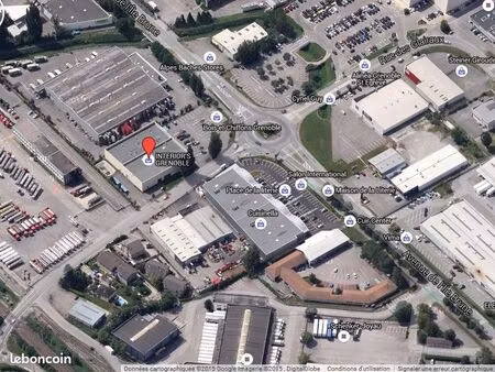 local commercial 750 m²