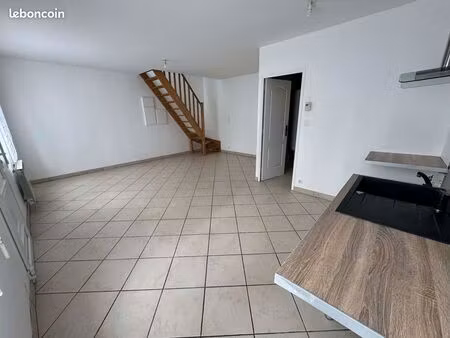 maison de ville f3 ni cour ni jardin ni garage