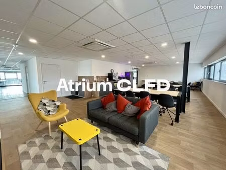 bureaux 694 m² aubiere
