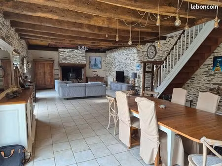 longère 6 pièces 215 m²