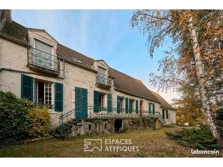 maison 8 pièces 210 m²
