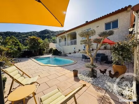 villa 5 pièces 126 m²