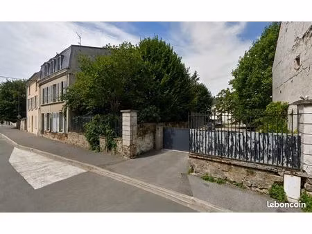 la-ferte-sous-jouarre centre - terrain constructible 550m2