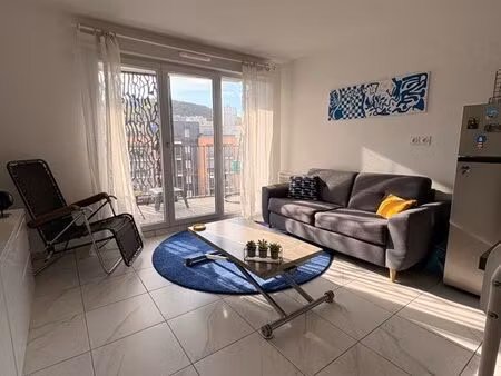 appartement t2 avec balcon – 4ᵉ étage – clermont-ferrand (63100)