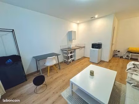 studio 1 pièce 24 m²
