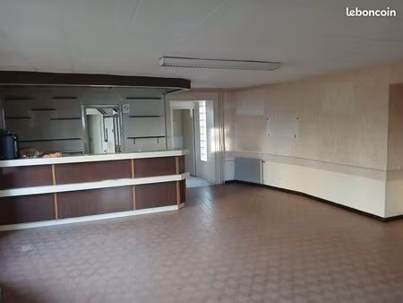 plateau rdc 80m²