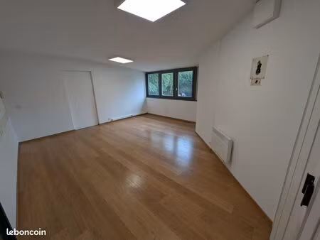 bureau 23m² à louer