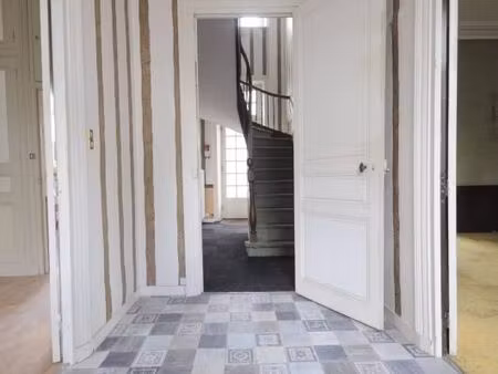 maison 10 pièces 208 m²